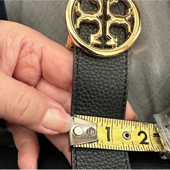 Tory Burch Black Leather Belt with Gold Logo Buckle - Picture 6 of 7